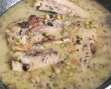 Foto del paso 3 de la receta: Verdel en salsa con verde con guisantes