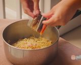 Foto langkah ke 3 dari resep Indomie Donat.