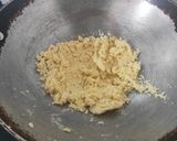 A picture of step 2 of Rava Kesari.