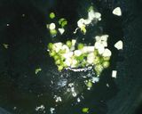 A picture of step 3 of Lemon coriander soup.
