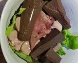 รูปขั้นตอนการทำที่ 5 ของ ต้มเลือดหมู pork blood soup