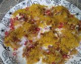 A picture of step 5 of Sev Puri.