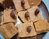 बेसन की बर्फी (besan ki barfi recipe in Hindi) रेसिपी चरण 6 फोटो