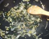 Une image de l'étape 1 de Koulibiac saumon épinard.