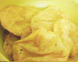 જીરૂં અજમો પૂરી(jiru ajmo puri recipe in gujarati) રેસીપી સ્ટેપ3ફોટો