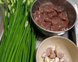 รูปขั้นตอนการทำที่ 1 ของ ดอกกุยช่ายผัดตับ #กินผักรักสุขภาพ7