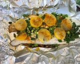 Une image de l'étape 10 de Filets de merlu blanc aux cebettes, citron confit et épices.