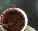 A picture of step 7 of 2 minutes chocolate cake.