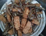 Foto langkah ke 1 dari resep Nasi kukus ikan asin Teri,tempe cemangi.