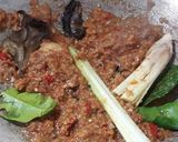 Foto langkah ke 2 dari resep Ayam suwir krawu khas gresik.