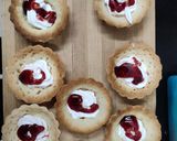 A picture of step 8 of Fresh fruit tarts.