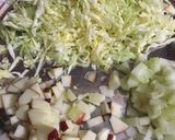 A picture of step 1 of Creamy salad.