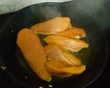 Foto del paso 3 de la receta: Pollo en salsa