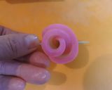 A picture of step 5 of How to make decorative kamoboko.