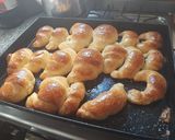 Foto del paso 8 de la receta: Medialunas de manteca