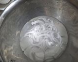 夏日開胃料理-洋蔥小黃瓜涼拌海帶芽的食譜步驟2照片