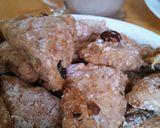 A picture of step 5 of Banana Raisin Spelt Scone.