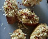A picture of step 3 of Garlic cheese toast.