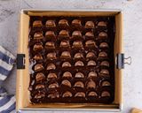 A picture of step 2 of Rolo Brownies.