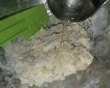 รูปขั้นตอนการทำที่ 2 ของ พิซซ่าไส้กรอกไก่ปูเทียม