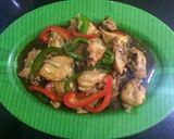 Foto langkah ke 6 dari resep Ayam kecap paprika.