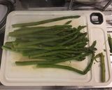 Foto del passaggio 1 della ricetta Riso agli asparagi veloci