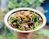 Hình bước làm 4 của món Thịt Bò Xào Cải Cúc