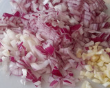 Foto del paso 1 de la receta: Guiso de calamares con patatas