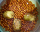A picture of step 1 of Aloo chana kar sabji.