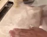 Hình bước làm 3 của món Pizza của anh xã (có video trong bước làm)