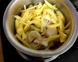 A picture of step 2 of Kudu and aloo bujia 🥔🧅🥒.