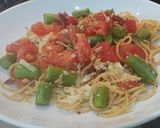A picture of step 9 of Summer spaghetti with asparagus and crispy ham.
