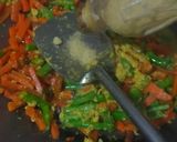 Foto langkah ke 4 dari resep Buncis Wortel Ayam Cincang Bumbu Kuning.
