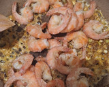 Foto langkah ke 4 dari resep Udang Goreng Saus Telur Asin.