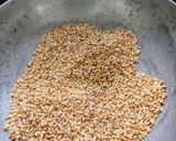 A picture of step 1 of Broken wheat porridge.
