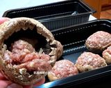 A picture of step 5 of Baked Stuffed Mushrooms with Pork.