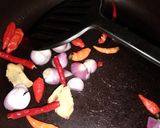 Foto langkah ke 1 dari resep Sambal pecak.