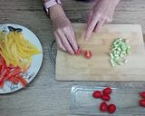 Foto del paso 4 de la receta: Lomo salteado con verduras y quinoa/ al estilo peruano