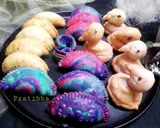 A picture of step 12 of Gujiya colorful Holi special.
