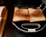 A picture of step 3 of Grilled Paneer/ Chenna Sandwich.