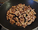 Kelkáposztás fusilli (orsó tészta), pirított dióval recept fázis 1 fotója