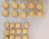 Foto langkah ke 4 dari resep Bakpia Isi Keju.