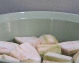 Hình bước làm 1 của món Cà Hầm Dừa