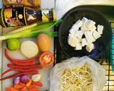 A picture of step 1 of Sundubu Jjigae (Sup Tahu Pedas Ala Drakor).