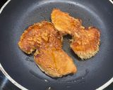 A picture of step 2 of Pan-fried Lion’s Mane mushroom.