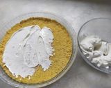 A picture of step 4 of No-bake fruit tart.