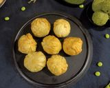A picture of step 7 of Lilva(pigeon peas) kachori.