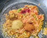 A picture of step 5 of Paddy Straw Mushroom And Peas Curry.