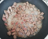 Foto del paso 2 de la receta: Arroz con carne especial 🥘
