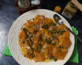 Foto del paso 1 de la receta: Pollo con patatas y salsa con pesto